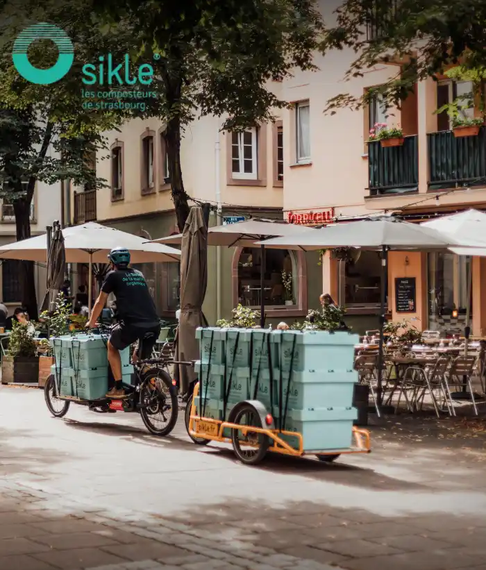 Collecte des biodéchets en cours à Strasbourg par Sikle.